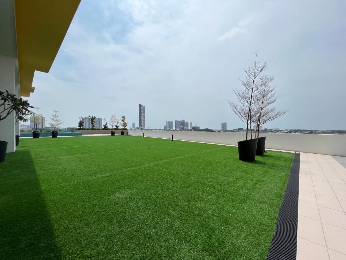 Apartment New!! Loving Night Novo 2br 4-9pax I Jonker I Netflix I Family