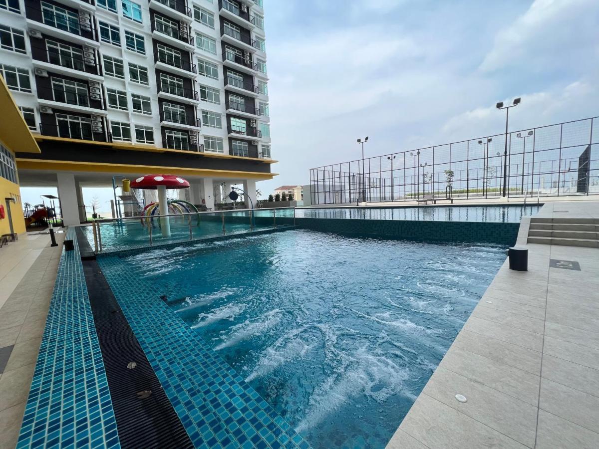 New!! Loving Night Novo 2br 4-9pax I Jonker I Netflix I Family Apartment Malacca