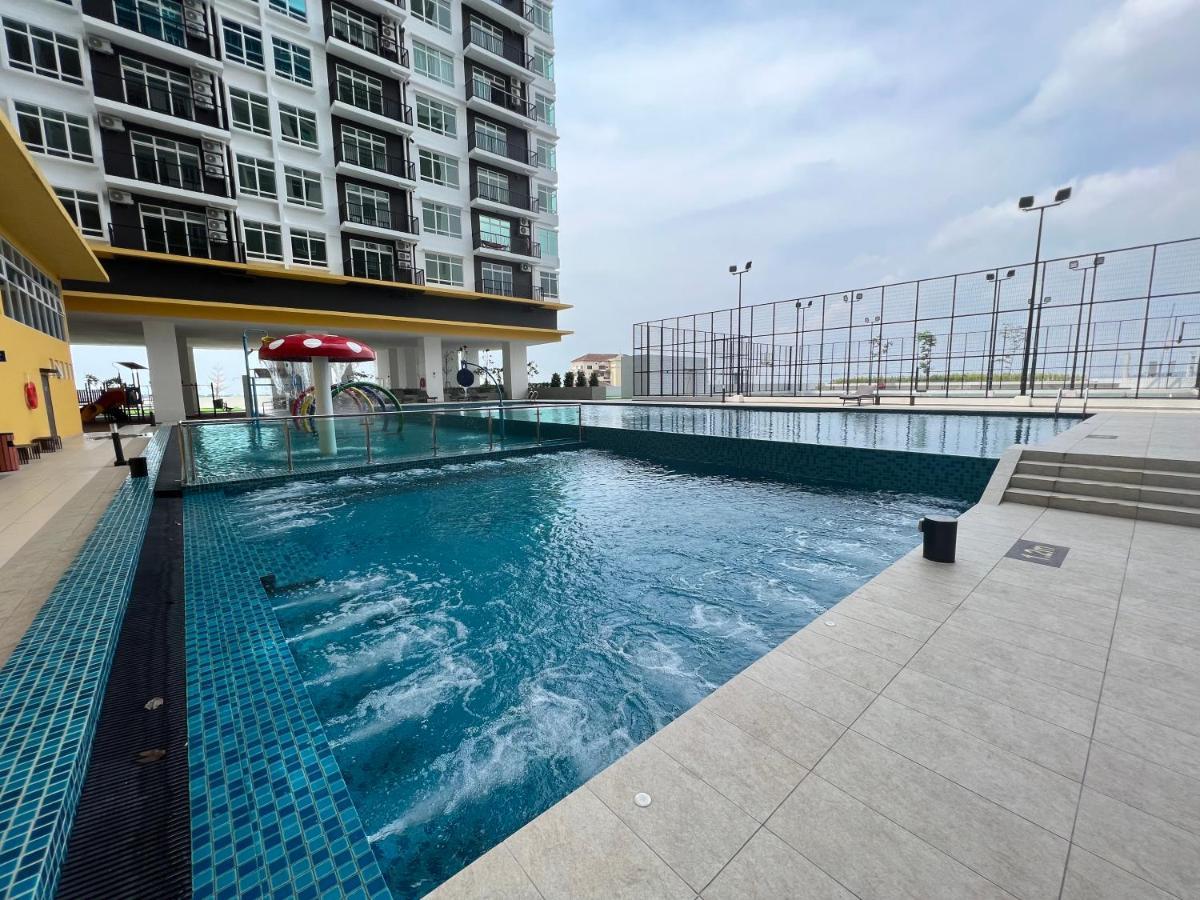 New!! Loving Night Novo 2br 4-9pax I Jonker I Netflix I Family * Malacca